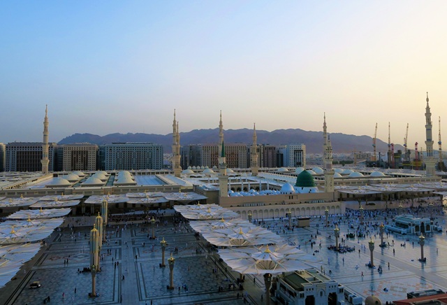 La Mosquée de Médine (Masjid an-Nabawi )